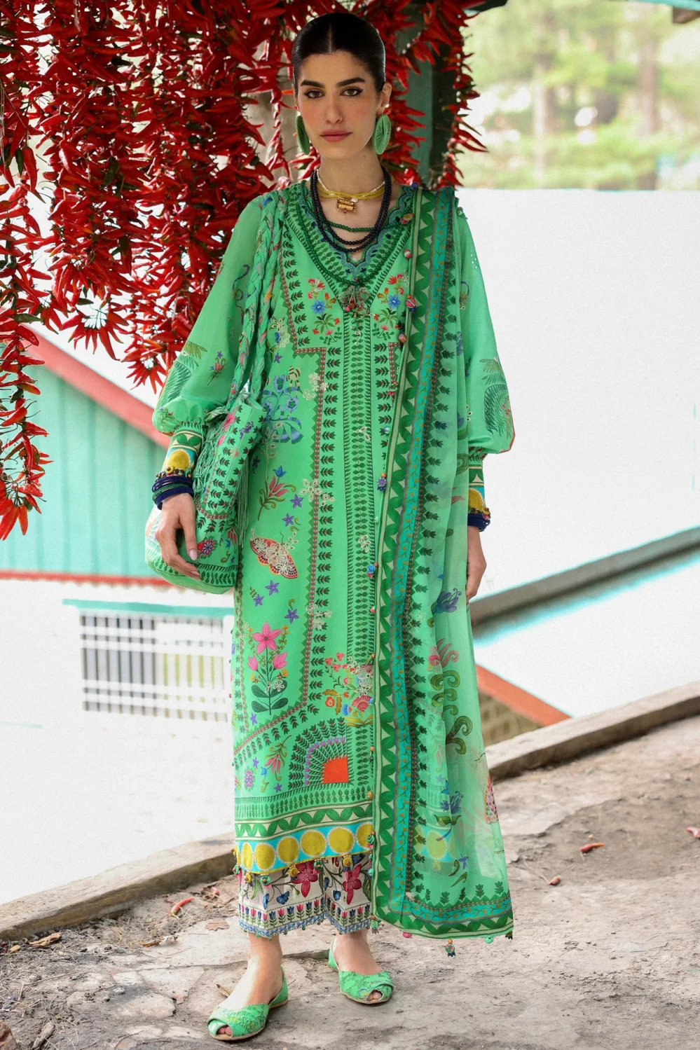 Zaha Lawn 2025 | (ZL25-06 A)