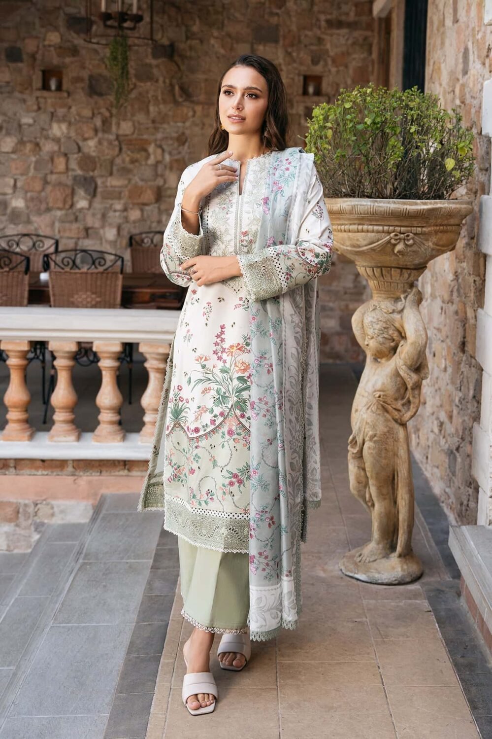 Afrozeh Lawn 2025 | Rosheen A
