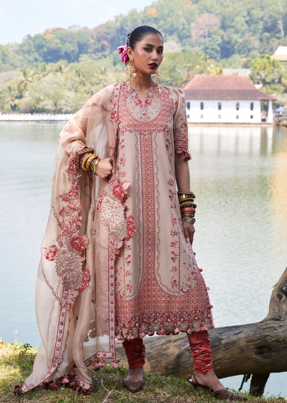 Hussain Rehar Luxury Lawn 25 | Mari