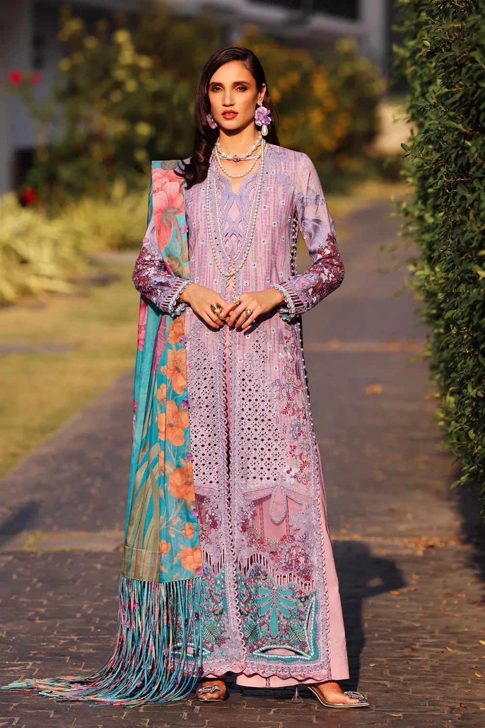 Afrozeh Lawn 2025 | Chrysa