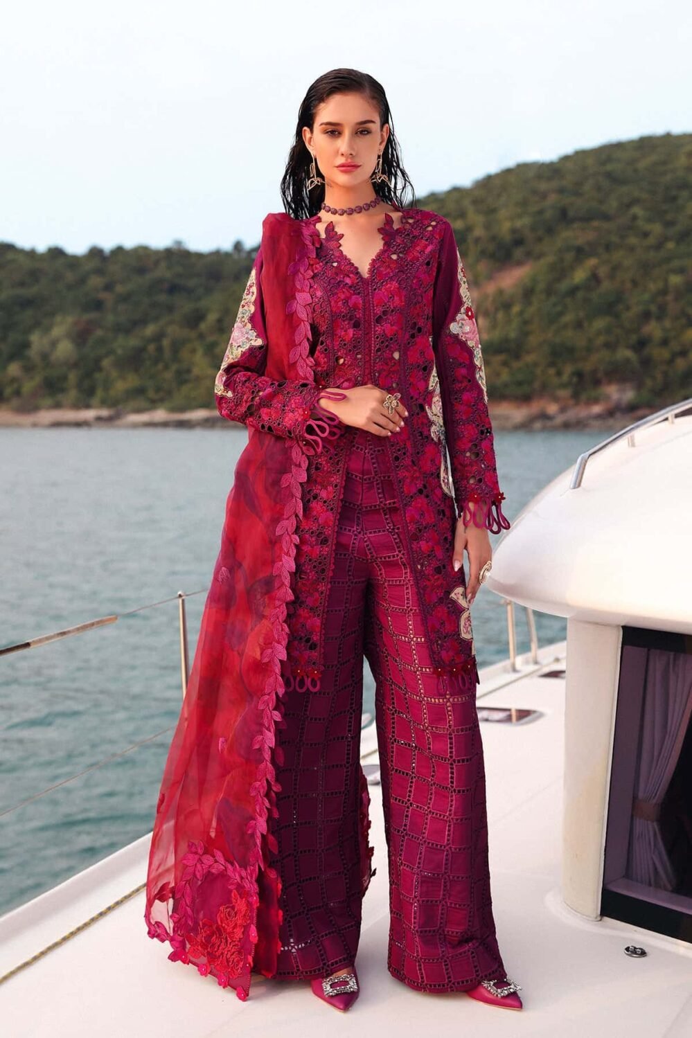 Afrozeh Lawn 2025 | Serene