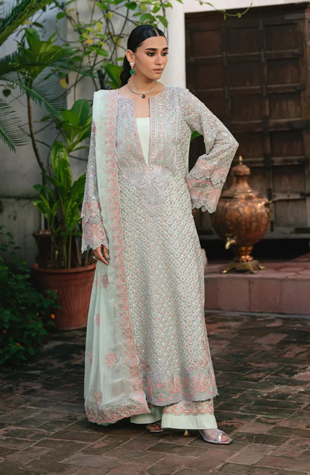 Gulnaar by Freesia 25 | FSU5652