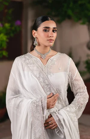 Gulnaar by Freesia 25 