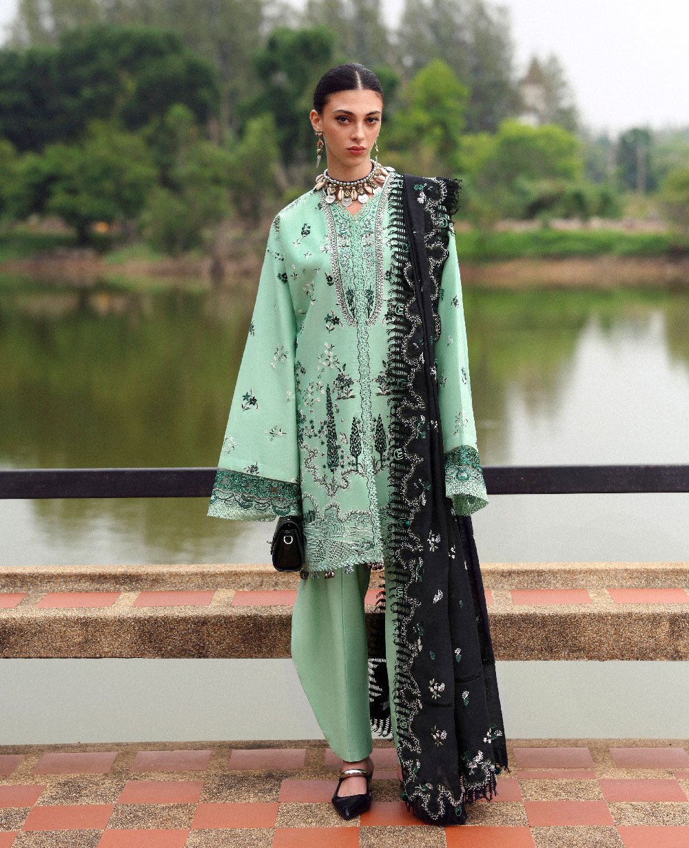 Republic Womenswear Lilas 26 | Sereya