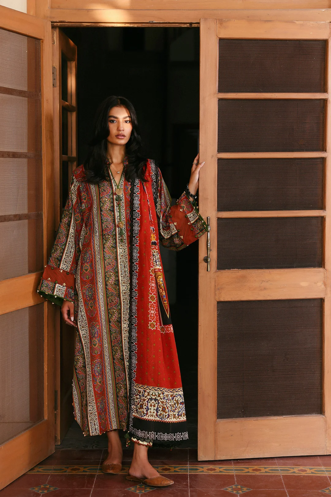 Zaha Amaya Prints 26 | RAYA