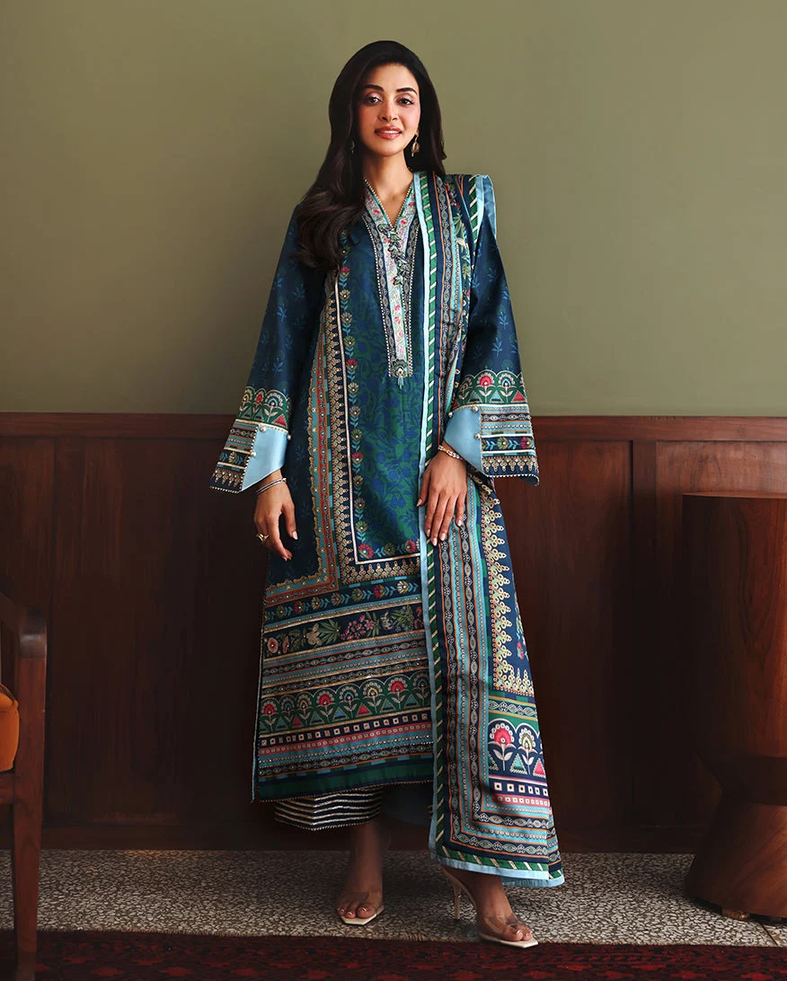 Mushq Hemline Nirvana 26 | Scene Stealer
