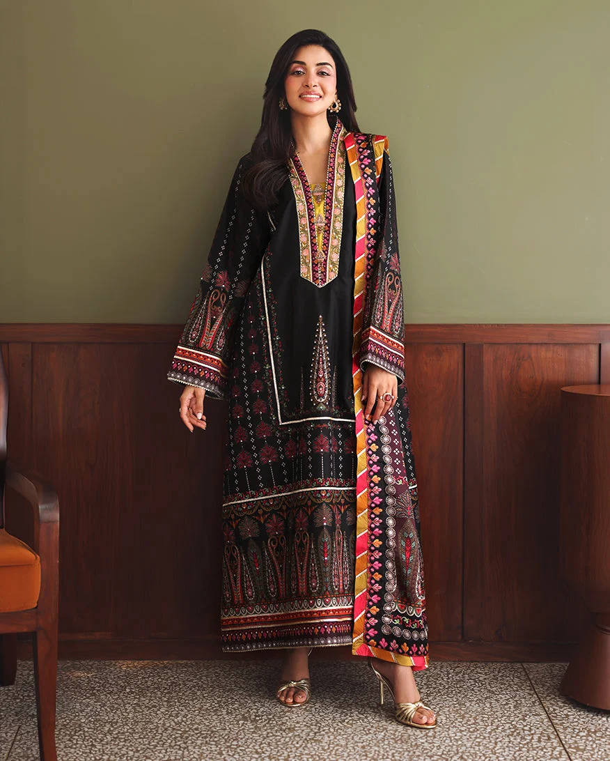 Mushq Hemline Nirvana 26 | Star off Duty